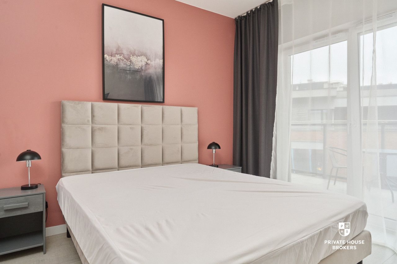 Studio apartment with a balcony and internet, close to the city center. - Apartment - Rent - Wrocław, Śródmieście