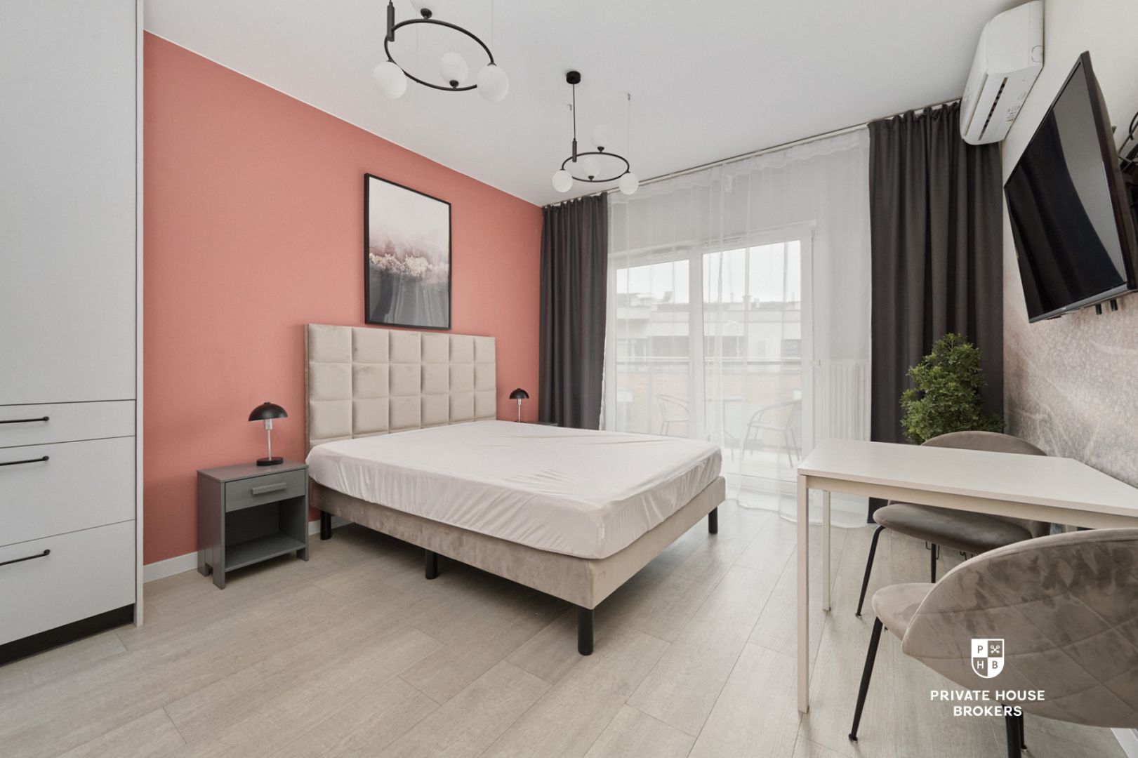 Studio apartment with a balcony and internet, close to the city center. - Apartment - Rent - Wrocław, Śródmieście