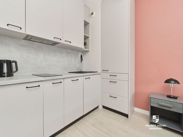 Studio apartment with a balcony and internet, close to the city center. - Apartment - Rent - Wrocław, Śródmieście