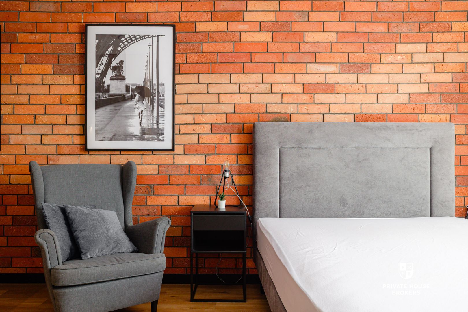 Studio apartment with a balcony and internet, close to the city center. - Apartment - Rent - Wrocław, Śródmieście