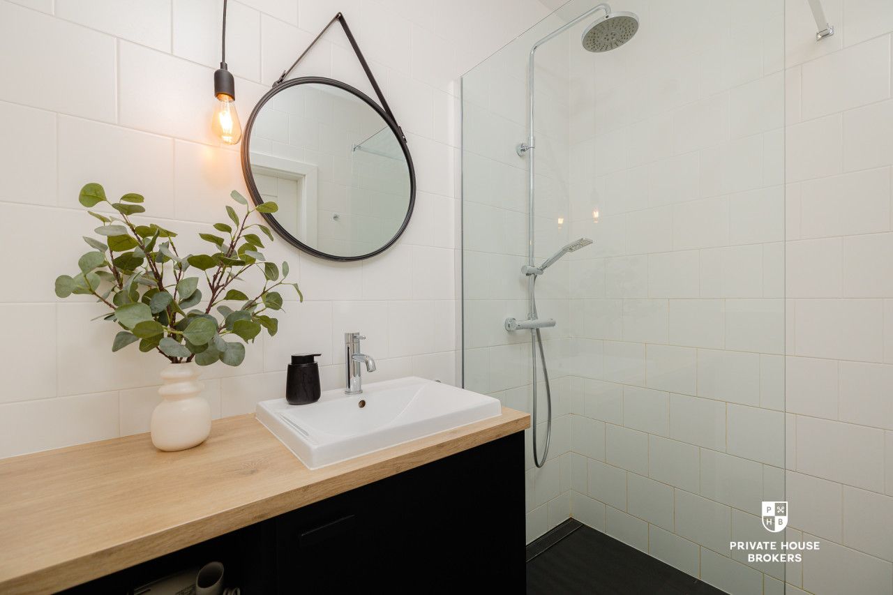 Studio apartment with a balcony and internet, close to the city center. - Apartment - Rent - Wrocław, Śródmieście