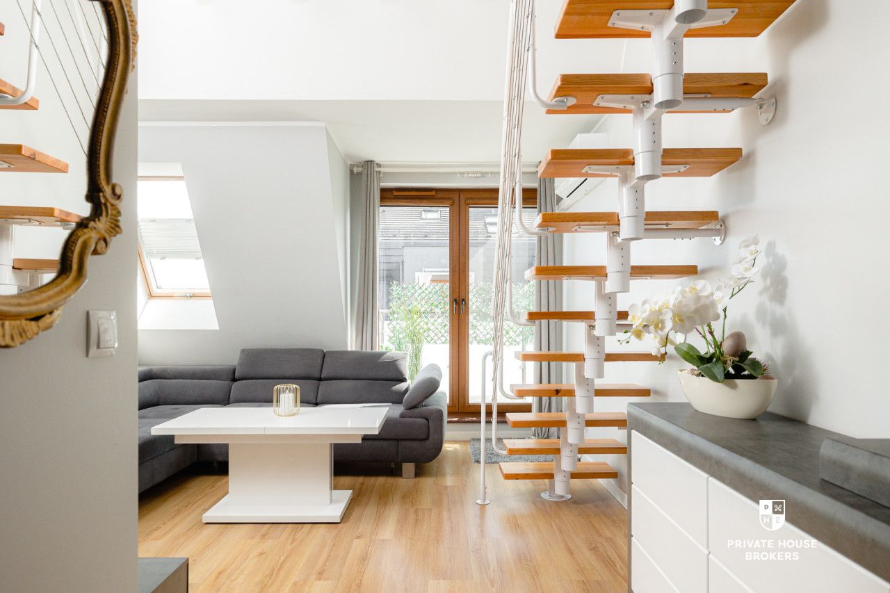 Sunny, attractive, well-laid-out – 4 rooms with a balcony - Apartment - Sale - Wrocław, Krzyki / Ołtaszyn