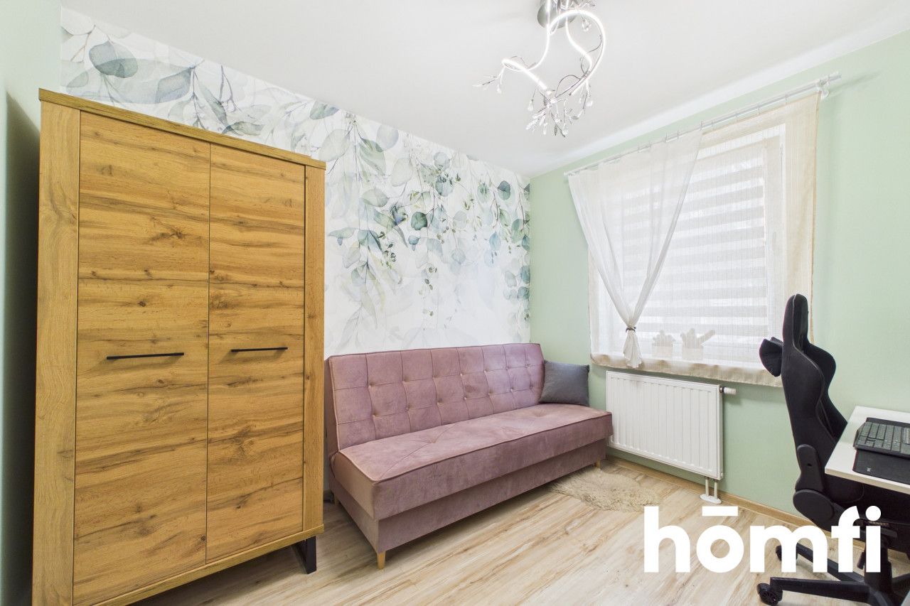 Spacious 3-room apartment - Apartment - Sale - Kielce, Herby