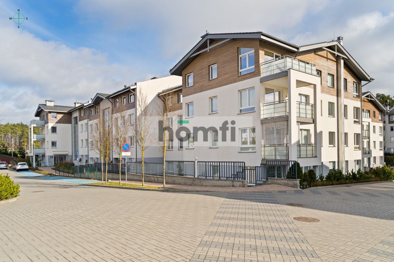 3-room apartment with a walk-in closet, balcony, and high ceiling - Apartment - Rent - Gdynia, Mały Kack