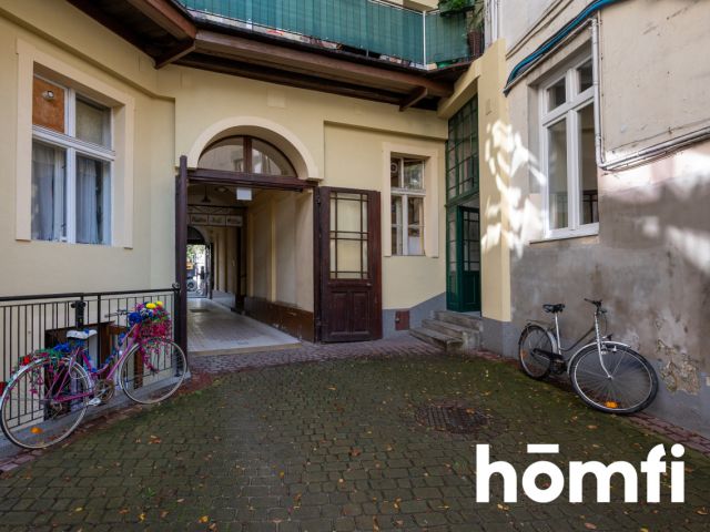 For Sale: Unique Apartment in a Historic Tenement Building on Karmelicka Street, Kraków - Квартира - Продаж - Kraków, Śródmieście