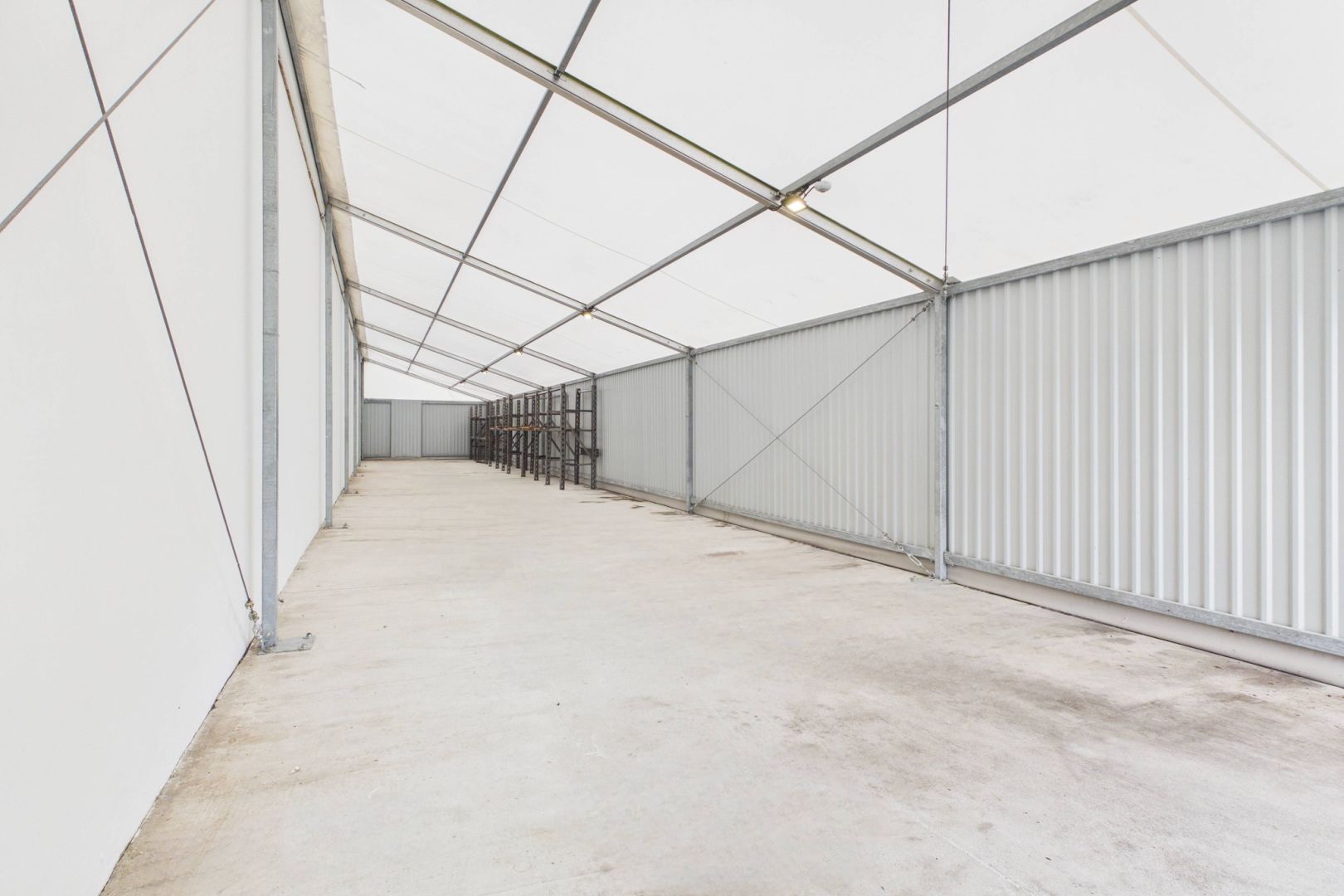 Hala magazynowa 150 m2 w doskonałej lokalizacji - Lokal użytkowy - Wynajem - Wrocławski, Długołęka / Mirków