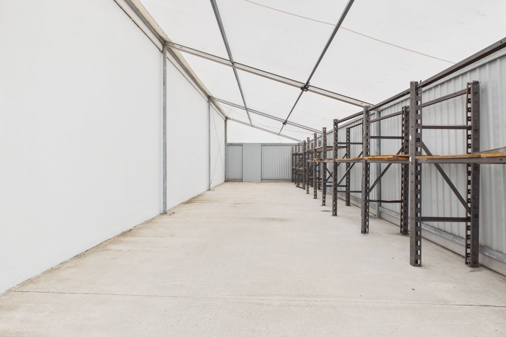 Hala magazynowa 150 m2 w doskonałej lokalizacji - Lokal użytkowy - Wynajem - Wrocławski, Długołęka / Mirków