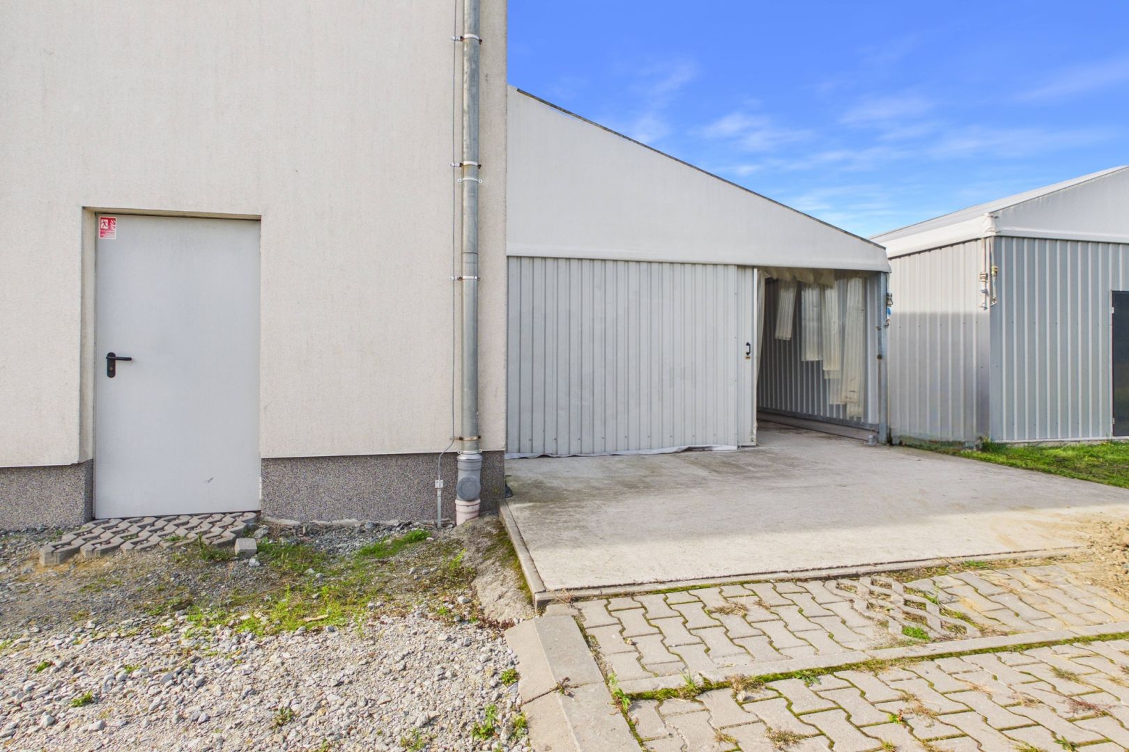 Hala magazynowa 150 m2 w doskonałej lokalizacji - Lokal użytkowy - Wynajem - Wrocławski, Długołęka / Mirków