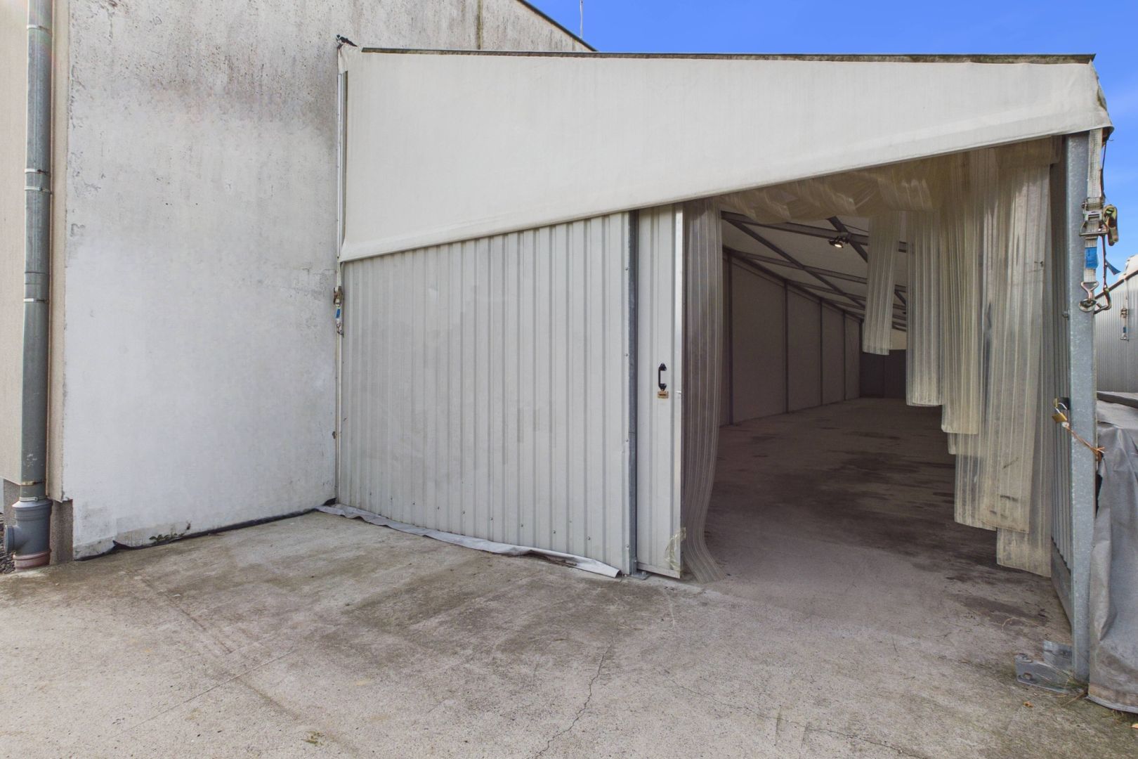 Hala magazynowa 150 m2 w doskonałej lokalizacji - Lokal użytkowy - Wynajem - Wrocławski, Długołęka / Mirków