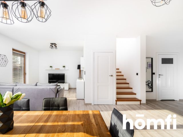 HOUSE FOR A FAMILY ON A 3.5-ARE PLOT | 4 ROOMS | WALK-IN CLOSET | AIR CONDITIONING | LARGE GARDEN | PARKING FOR 2-3 CARS - House - Rent - Kraków, Nowa Huta / Krzesławice