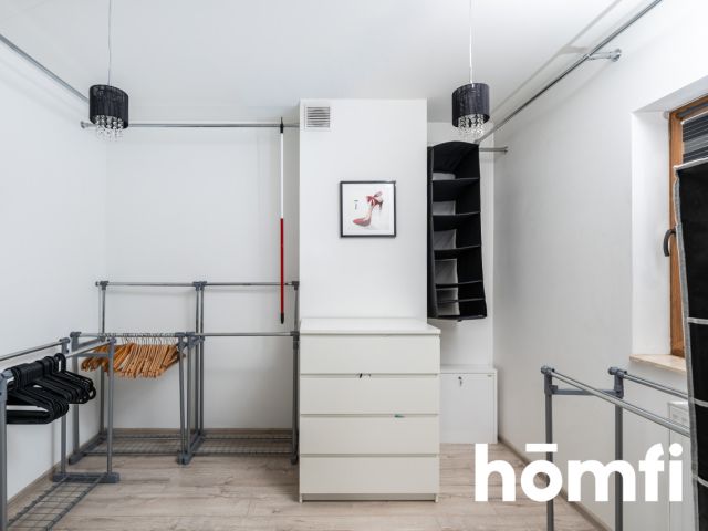 HOUSE FOR A FAMILY ON A 3.5-ARE PLOT | 4 ROOMS | WALK-IN CLOSET | AIR CONDITIONING | LARGE GARDEN | PARKING FOR 2-3 CARS - Дім - Оренда - Kraków, Nowa Huta / Krzesławice