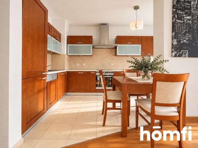 62 m² apartment full of natural light. - Apartment - Rent - Warszawa, Śródmieście