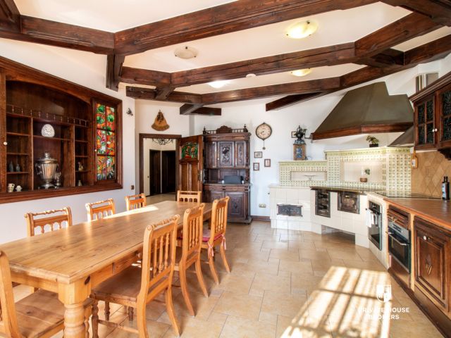 Rezydencja 456 m² z ogrodem i oczkiem wodnym, 5600 m² działki | Szczodrkowice k. Skały, 25 min od Krakowa - Dom - Sprzedaż - Krakowski, Skała / Szczodrkowice
