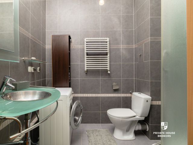 Studio apartment near Sky, high ceilings – 3m - Apartment - Rent - Wrocław, Krzyki