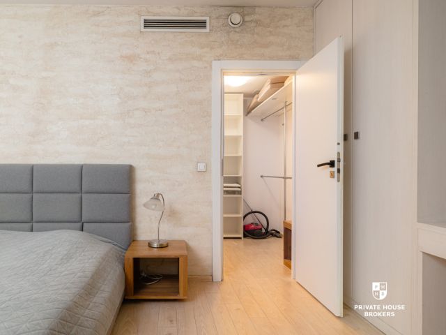Large apartment opposite Galeria Dominikańska - Apartment - Rent - Wrocław, Stare Miasto / Rynek