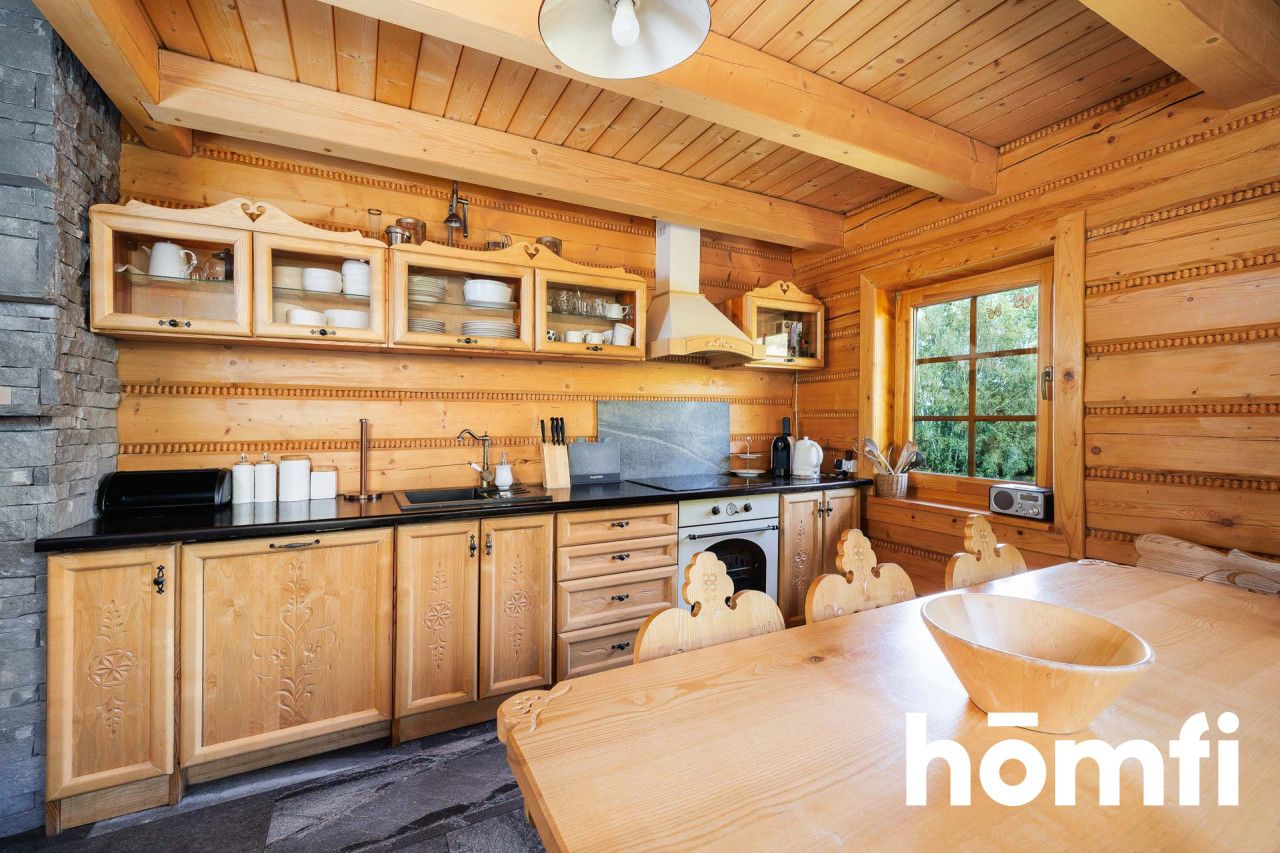 Exceptional Log Home in Zawoja – 4 Bedrooms, Sauna, Large Terrace & Over 3,000 m² of Land - House - Sale - Suski, Zawoja