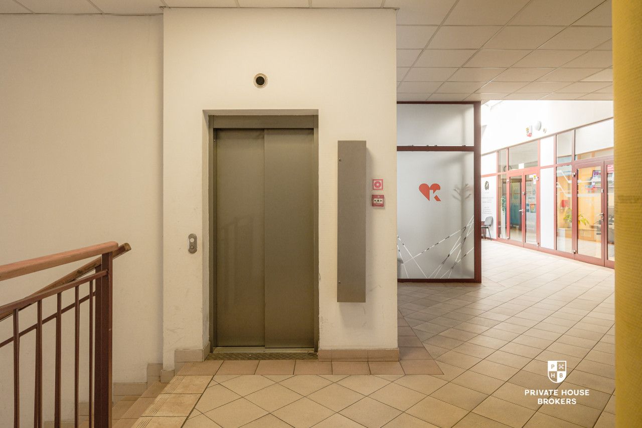3-room apartment with a functional layout and a massive garden - Commercial premises - Sale - Wrocław, Krzyki / Partynice