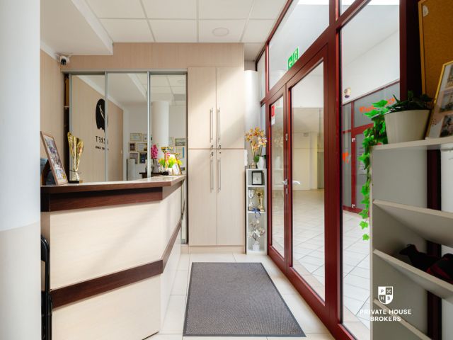 3-room apartment with a functional layout and a massive garden - Commercial premises - Sale - Wrocław, Krzyki / Partynice