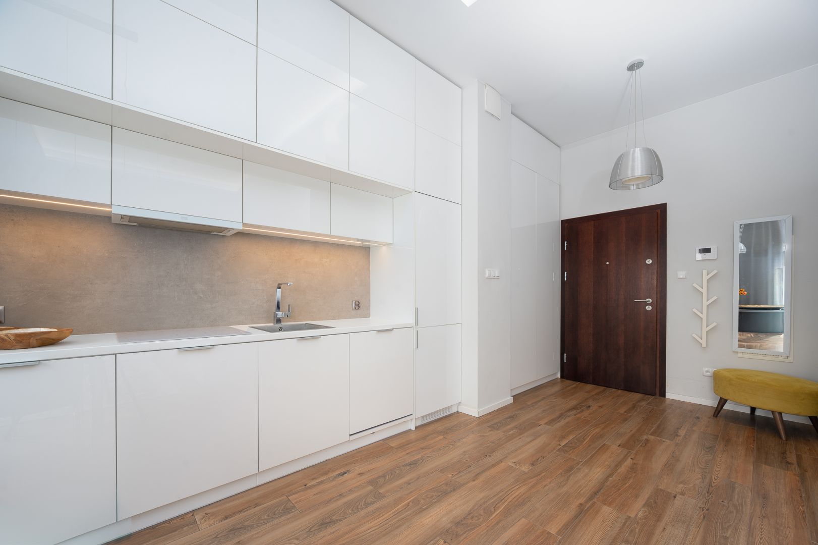 Studio apartment with a GARDEN, air conditioning, and high ceilings | Czerwone Maki | UJ - Квартира - Оренда - Kraków