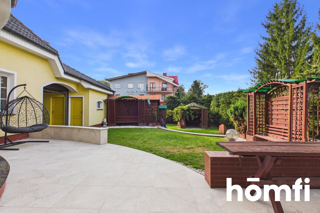 An exceptional property with a beautiful garden in Kłodzko. - House - Sale - Kłodzki, Kłodzko