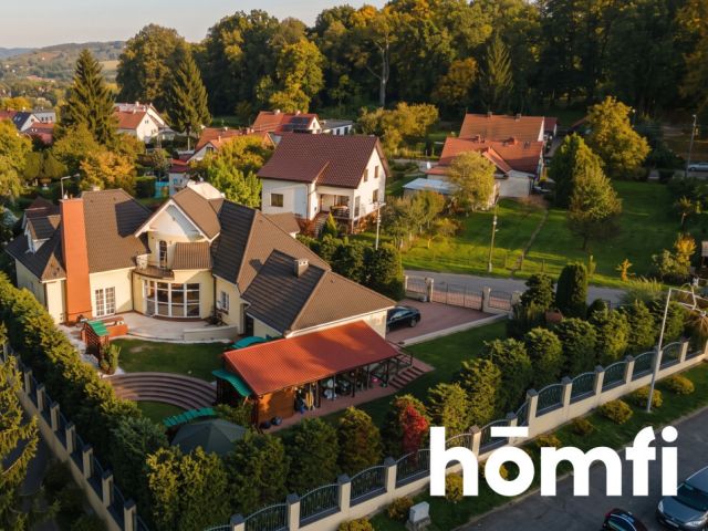 An exceptional property with a beautiful garden in Kłodzko. - Дім - Продаж - Kłodzki, Kłodzko