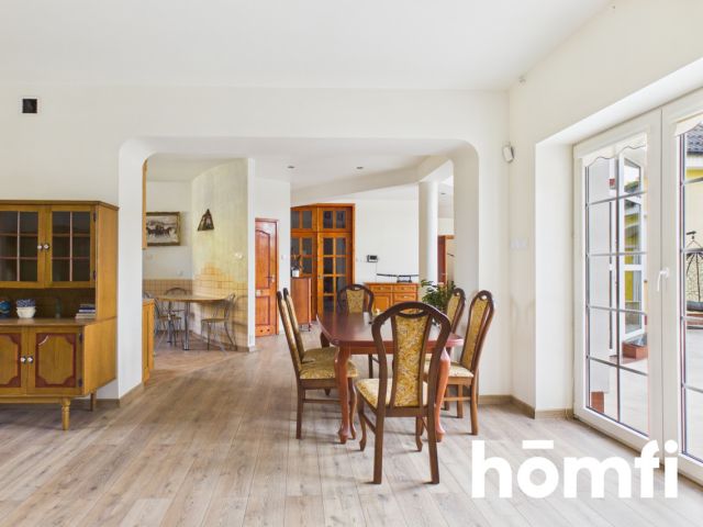 An exceptional property with a beautiful garden in Kłodzko. - Дім - Продаж - Kłodzki, Kłodzko