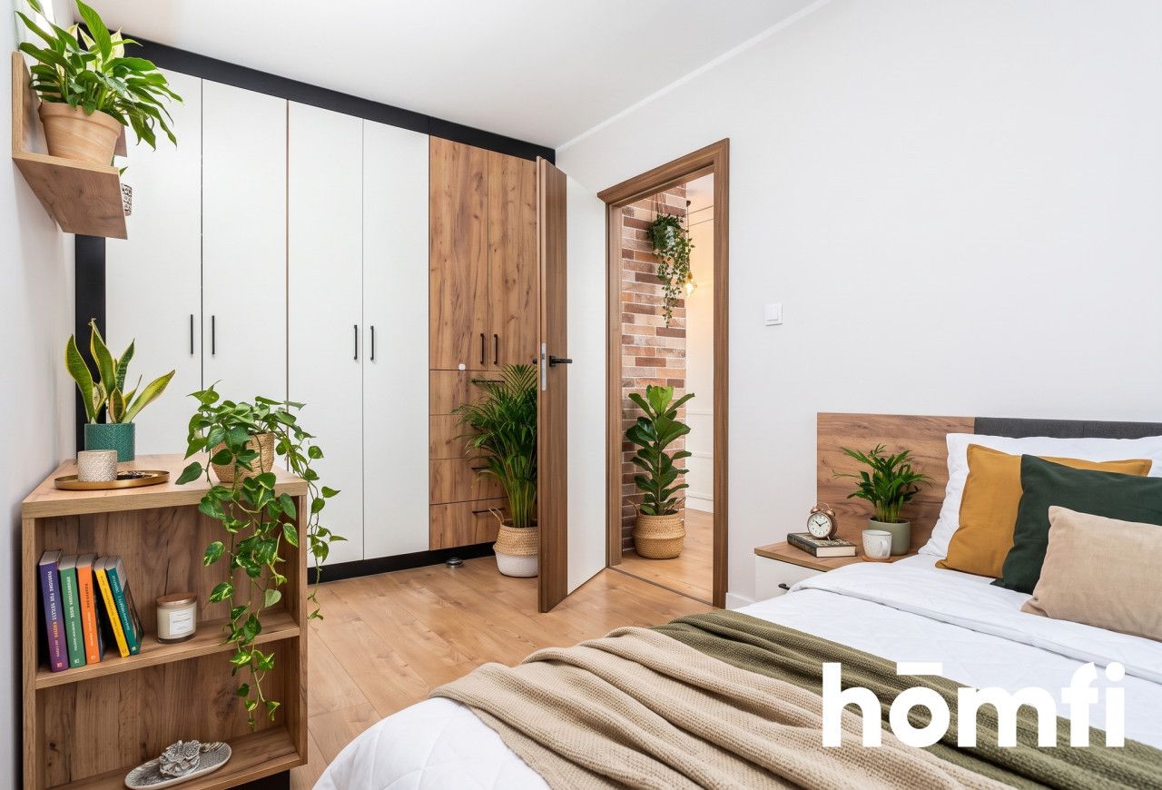 ATTRACTIVE 2 ROOMS | MARCHOŁTA ST. | BALCONY | AIR CONDITIONING | GARAGE | 3 MIN TO TRAM - Apartment - Sale - Kraków, Śródmieście / Prądnik Czerwony
