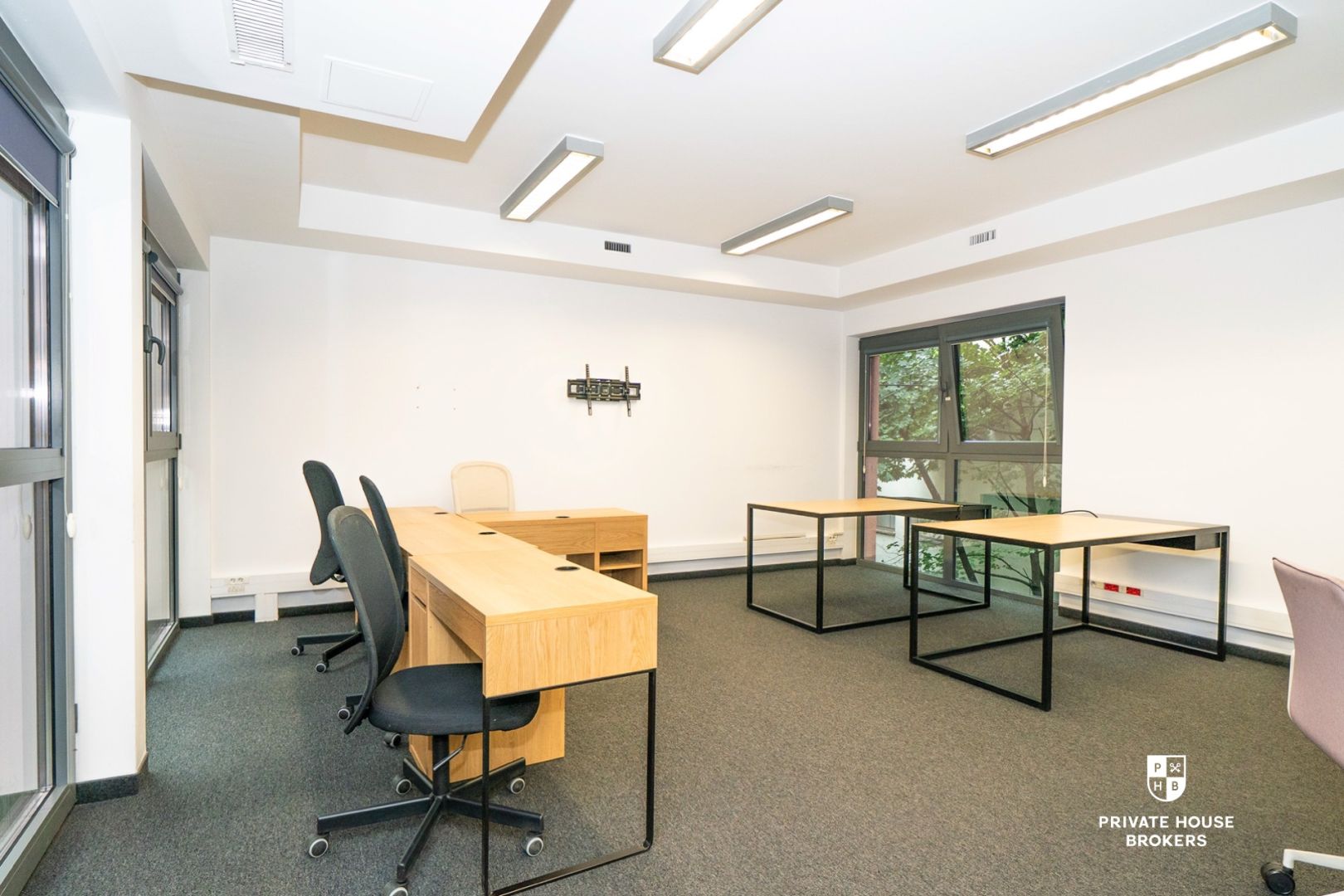 Office space for rent Plac na Grobach 58 sqm - Commercial premises - Rent - Kraków, Śródmieście / Stare Miasto