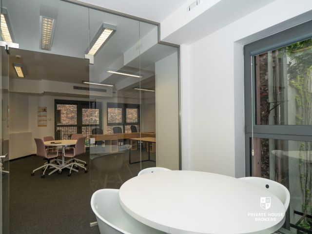 Office space for rent Plac na Grobach 58 sqm - Commercial premises - Rent - Kraków, Śródmieście / Stare Miasto
