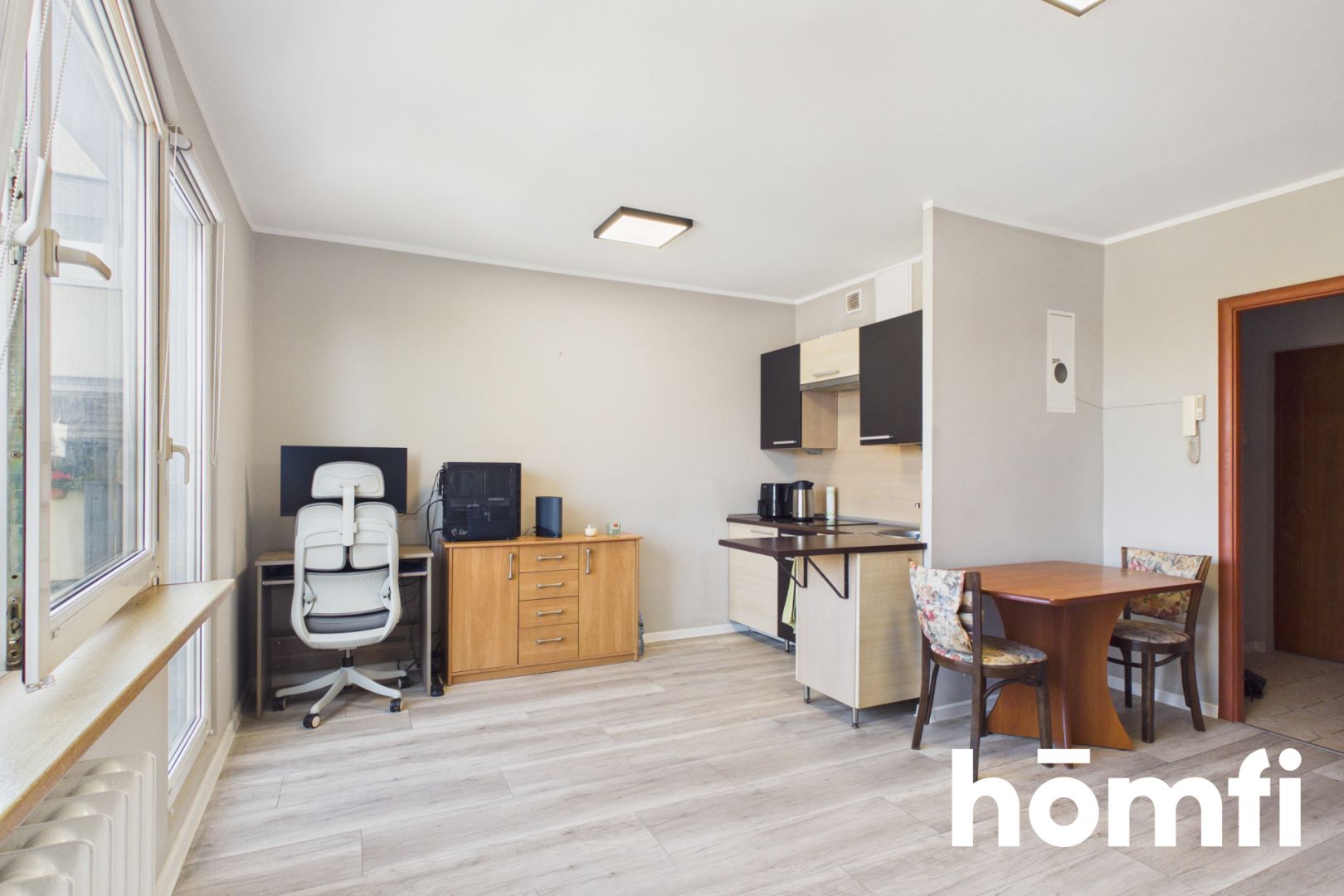 Well-maintained and spacious studio apartment (26.10 m²) - Apartment - Sale - Tychy
