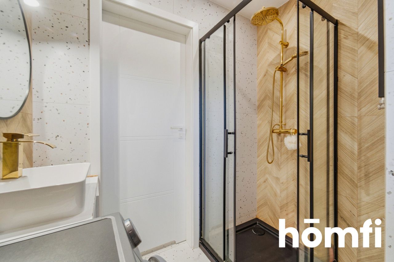 Spacious and modern apartment with a balcony, recently renovated - Квартира - Продаж - Tychy, os. D