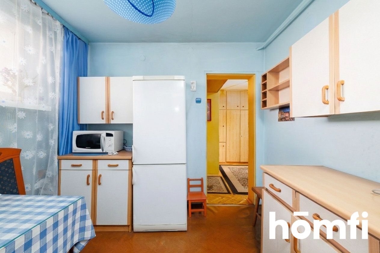 Sunny 2-Room Apartment with a Separate Kitchen, Loggia, Views and Elevator - Apartment - Sale - Kraków, Nowa Huta