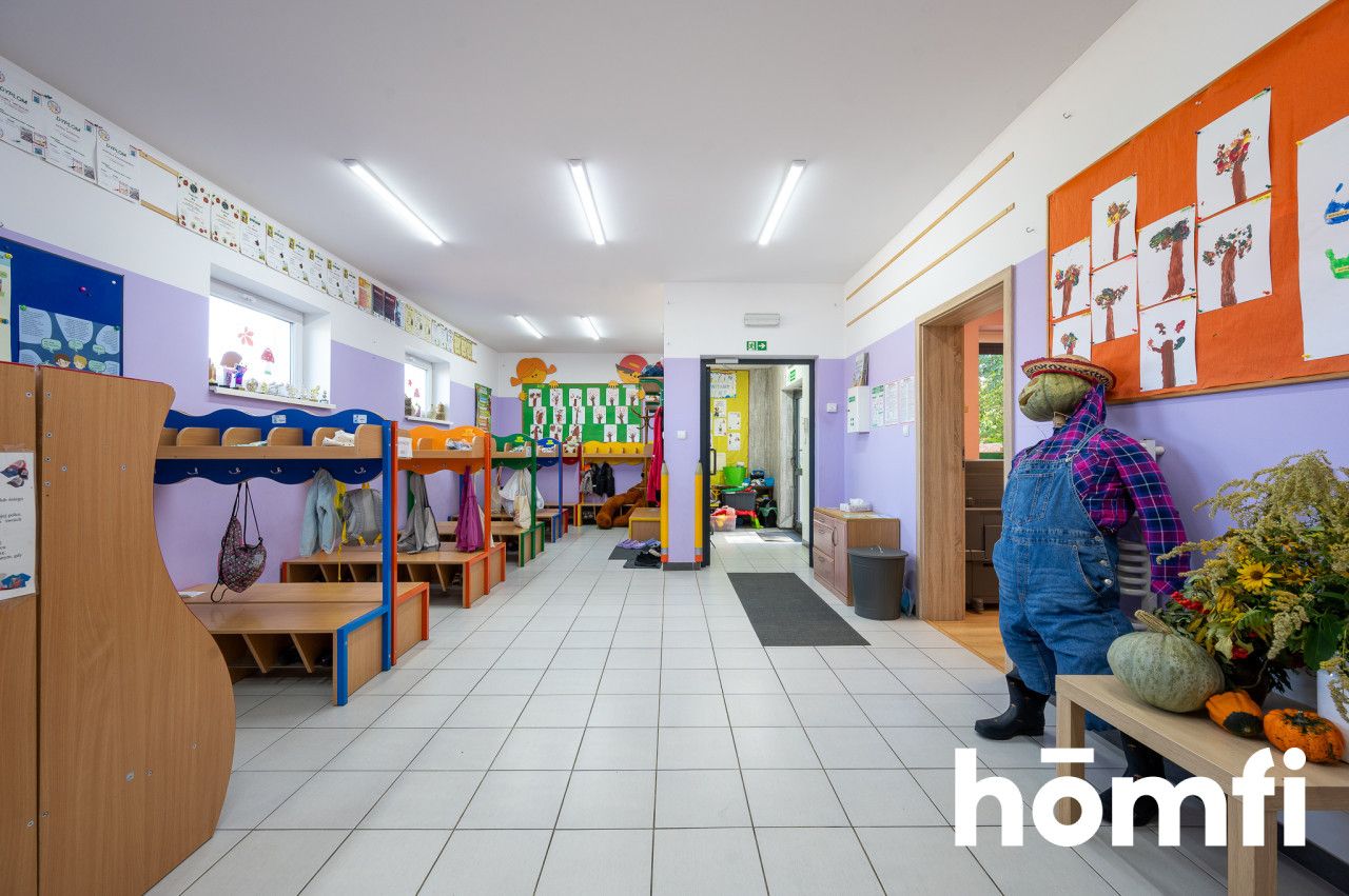 Operating Kindergarten and Nursery Near Kraków - Комерційне приміщення - Продаж - Krakowski, Czernichów / Rybna