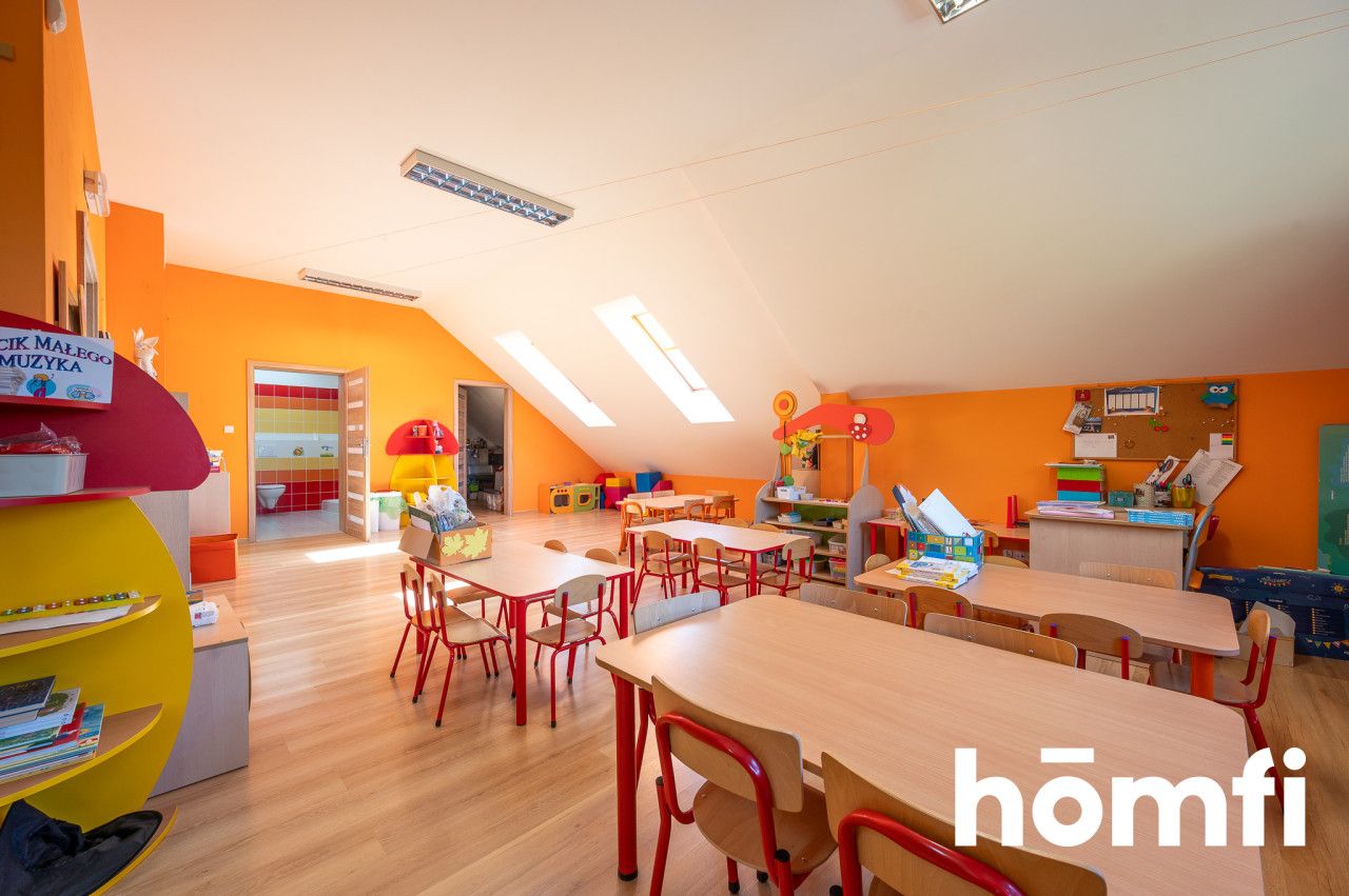Operating Kindergarten and Nursery Near Kraków - Комерційне приміщення - Продаж - Krakowski, Czernichów / Rybna
