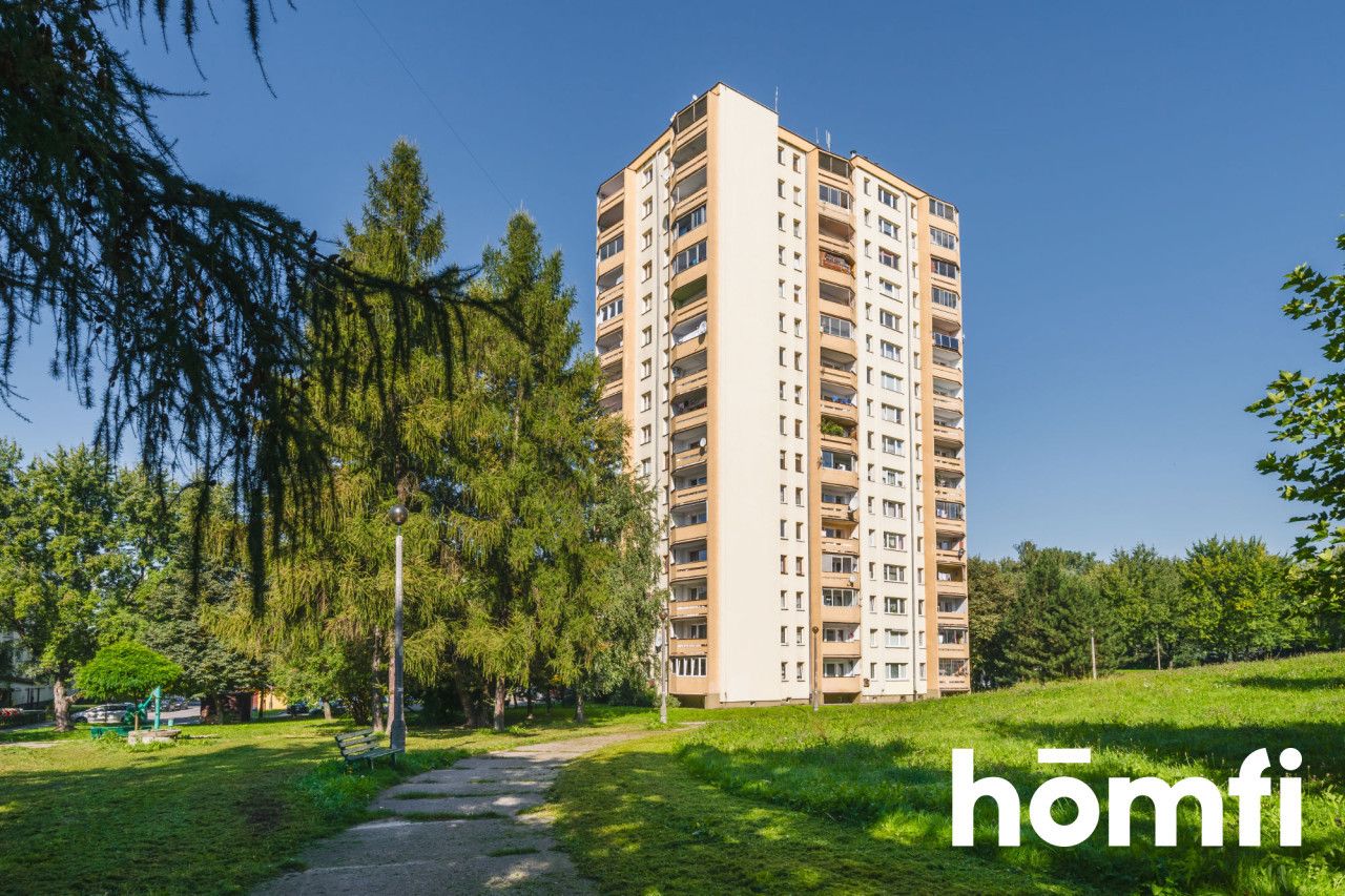 View of the trees, separate kitchen, good communication - Apartment - Rent - Kraków, Śródmieście / Prądnik Czerwony