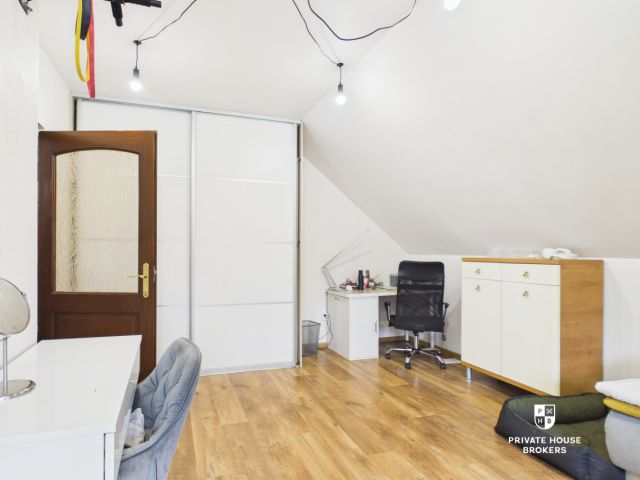 Dom z dwoma niezależnymi mieszkaniami i garażem na działce 1436 m² | ul. Akacjowa - Dom - Sprzedaż - Wielicki, Niepołomice