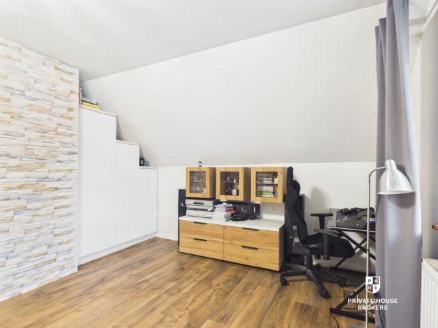 Dom z dwoma niezależnymi mieszkaniami i garażem na działce 1436 m² | ul. Akacjowa - Dom - Sprzedaż - Wielicki, Niepołomice