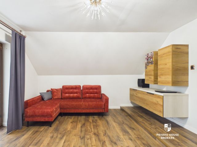 Dom z dwoma niezależnymi mieszkaniami i garażem na działce 1436 m² | ul. Akacjowa - Dom - Sprzedaż - Wielicki, Niepołomice