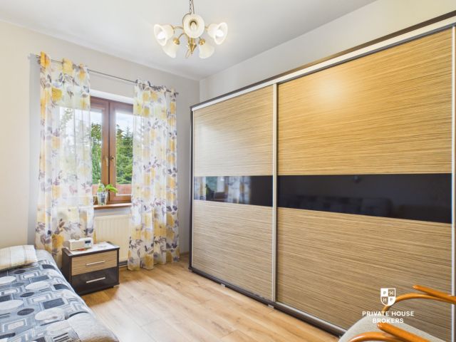 Dom z dwoma niezależnymi mieszkaniami i garażem na działce 1436 m² | ul. Akacjowa - Dom - Sprzedaż - Wielicki, Niepołomice