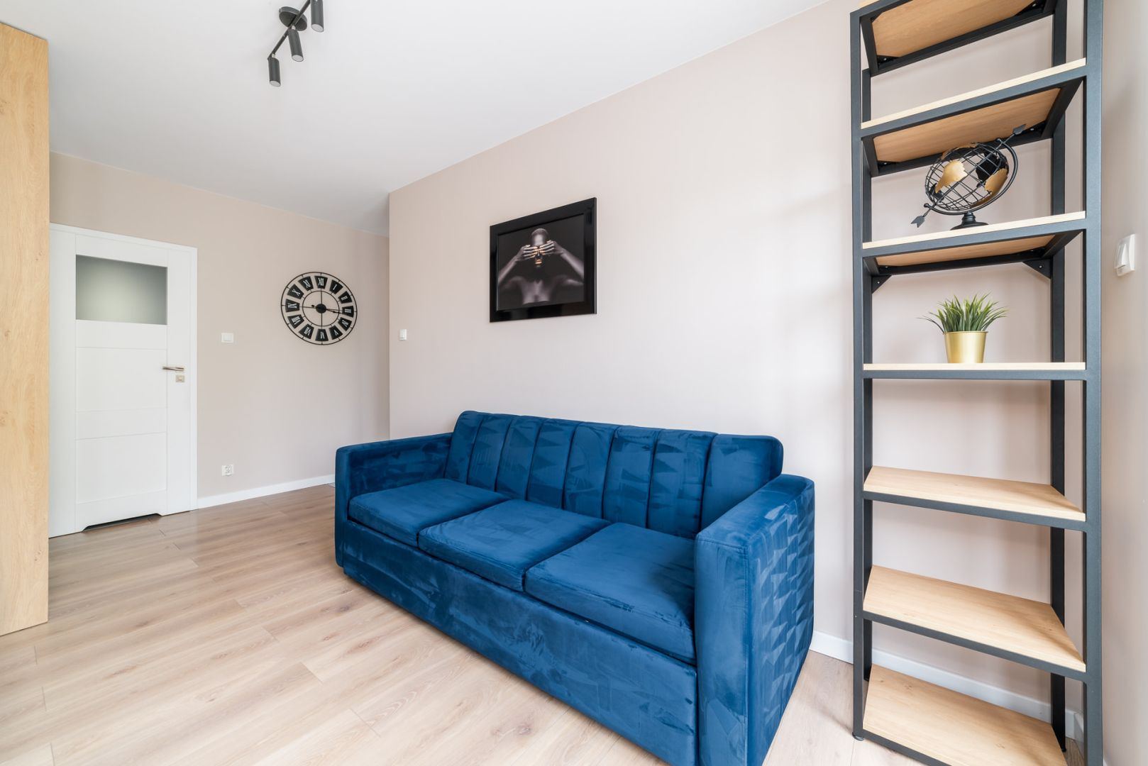 Studio Apartment with Separate Kitchen and Balcony | 30 m² | Różyckiego Street. - Apartment - Rent - Łódź, Górna
