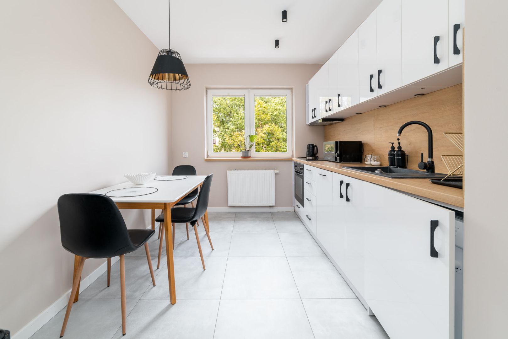 Studio Apartment with Separate Kitchen and Balcony | 30 m² | Różyckiego Street. - Apartment - Rent - Łódź, Górna
