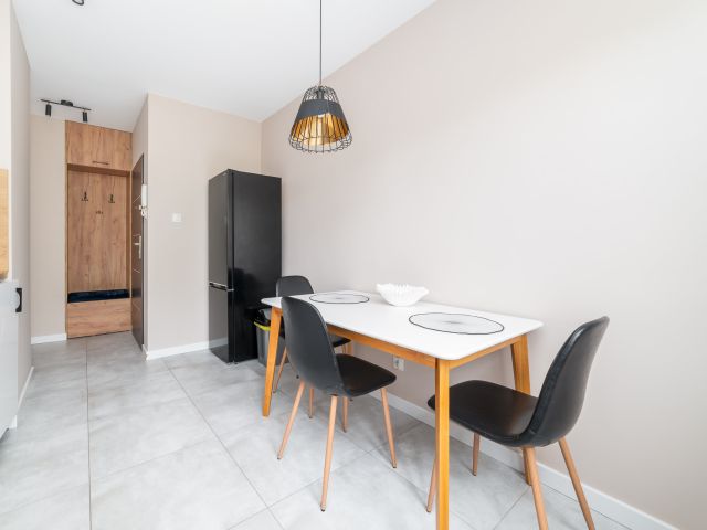 Kawalerka z balkonem i oddzielną kuchnią | 30 m² - Mieszkanie - Wynajem - Łódź, Górna