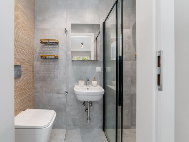 Kawalerka z balkonem i oddzielną kuchnią | 30 m² - Mieszkanie - Wynajem - Łódź, Górna