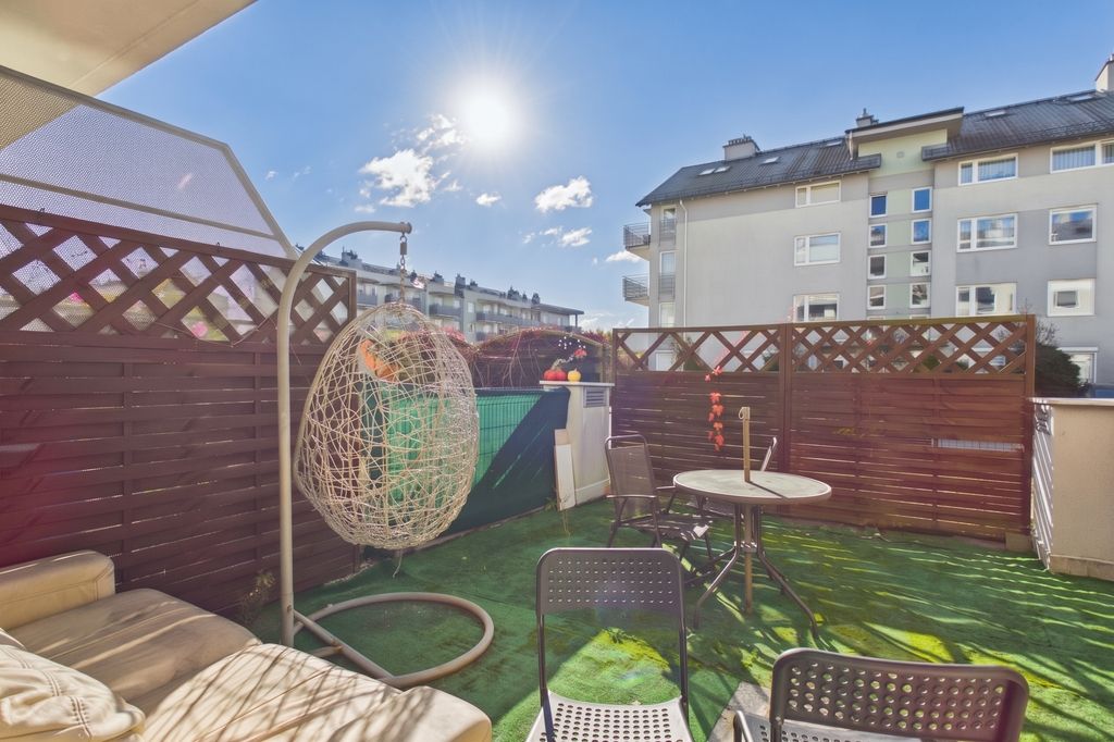 Comfortable 3-room apartment with a 25 m² terrace in Morena - Apartment - Sale - Gdańsk, Piecki-Migowo