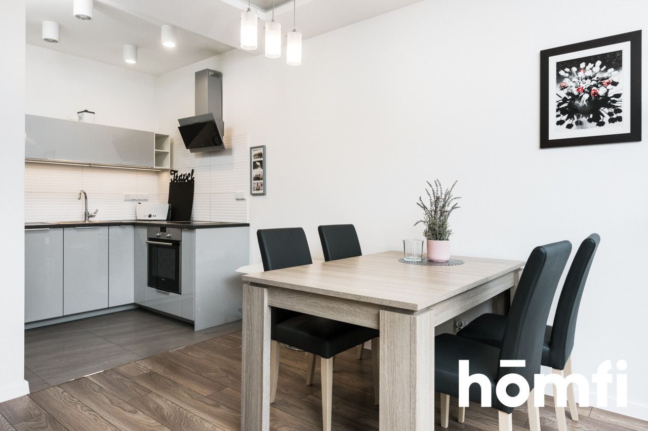 For Rent: Modern 2-Bedroom Apartment with Parking Space in Czerwone Maki - Apartment - Rent - Kraków, Podgórze / Dębniki