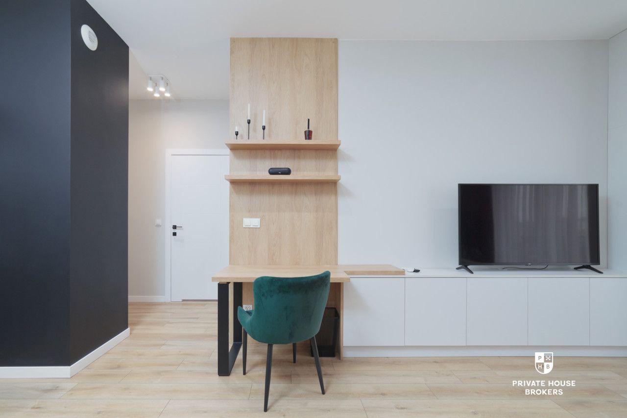 Bright, modern studio apartment with a balcony - Apartment - Rent - Wrocław, Krzyki / Tarnogaj
