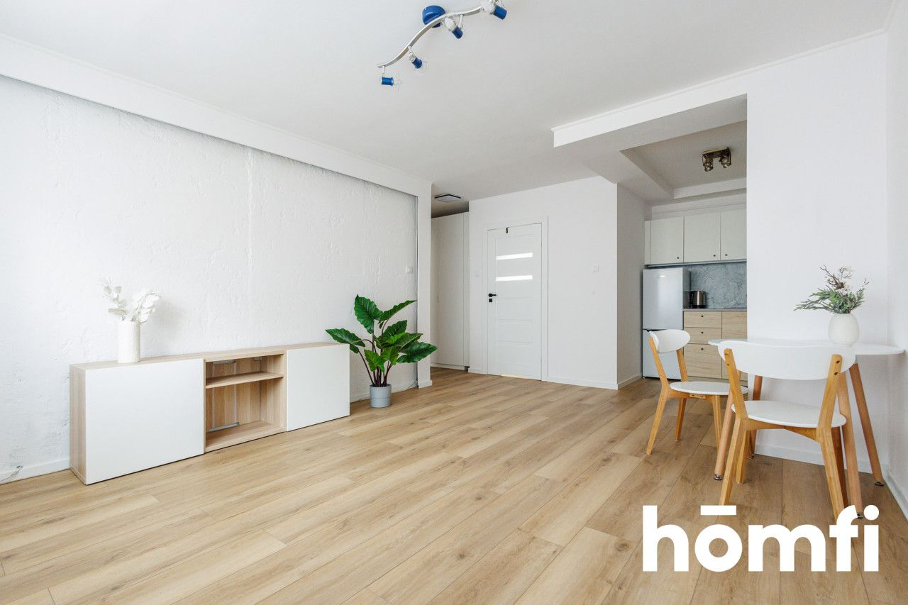 2 rooms renovated by the park - Apartment - Rent - Pruszkowski, Pruszków