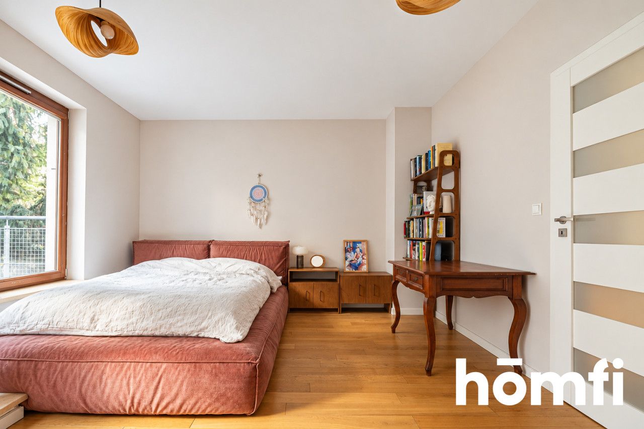 Townhouse with an Oak Deck | Stare Włochy - Apartment - Sale - Warszawa, Włochy