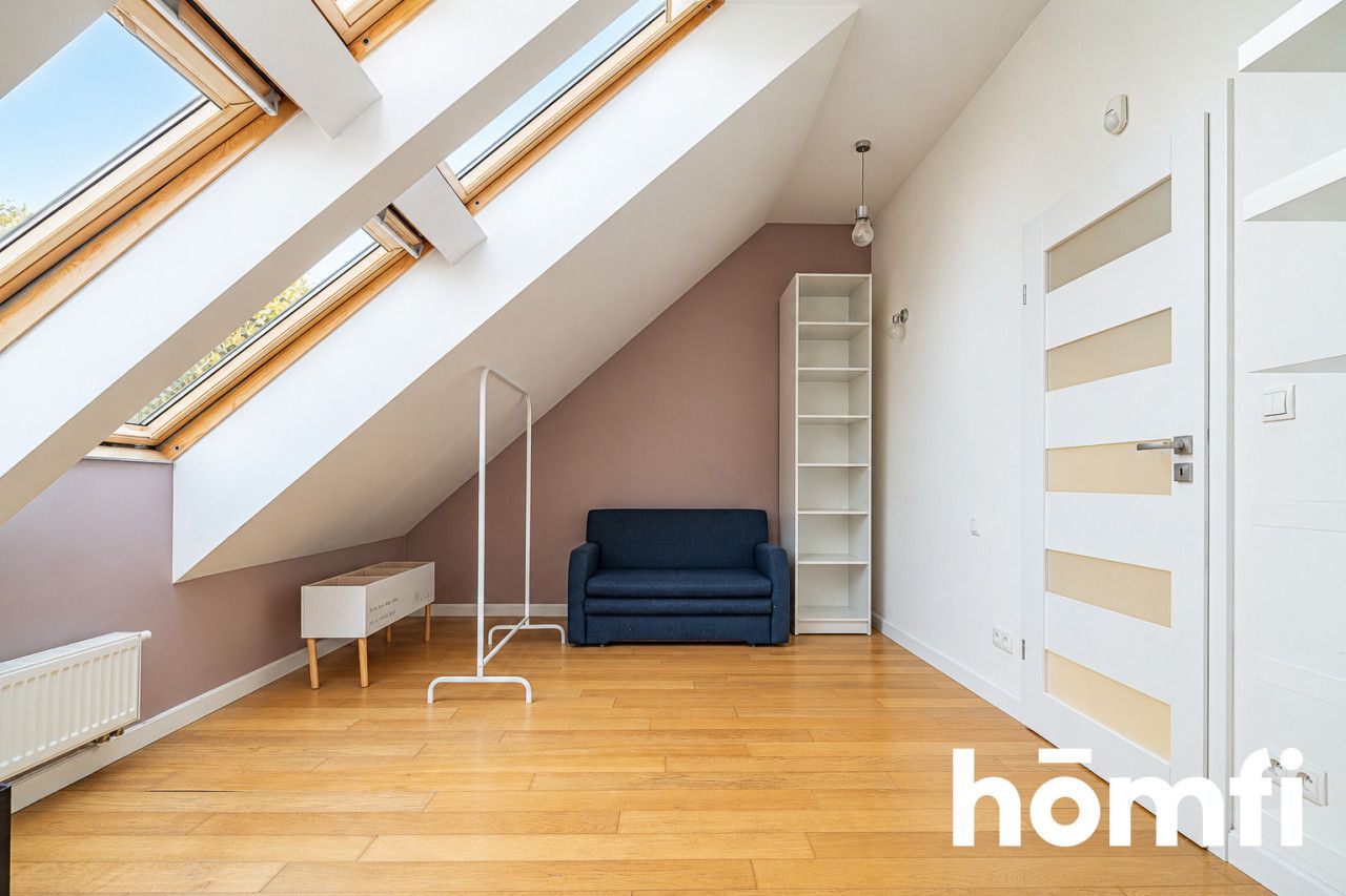 Townhouse with an Oak Deck | Stare Włochy - Apartment - Sale - Warszawa, Włochy
