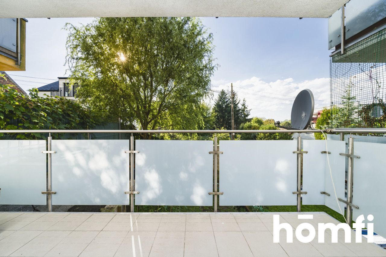 Studio apartment with a separate kitchen and a large balcony – potential for 2 rooms - Квартира - Продаж - Kraków, Podgórze / Wola Duchacka